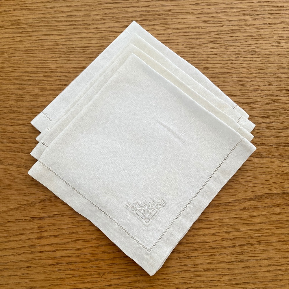 VINTAGE LINEN NAPKINS